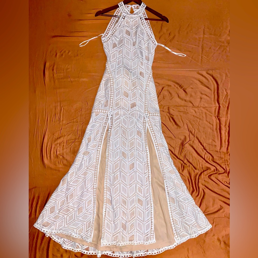 GUESS Women's Sleeveless Sunset Geo Lace Maxi - Natural Multi